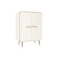 Moderne witte kast met gouden handgrepen en gestreept ontwerp